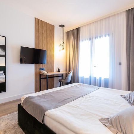 Pensiunea Casa Georgia Comanesti  Екстер'єр фото