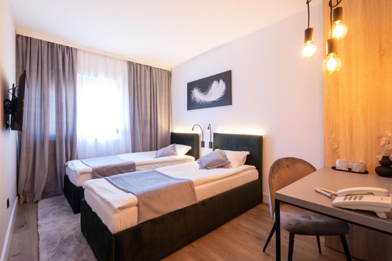 Pensiunea Casa Georgia Comanesti  Екстер'єр фото