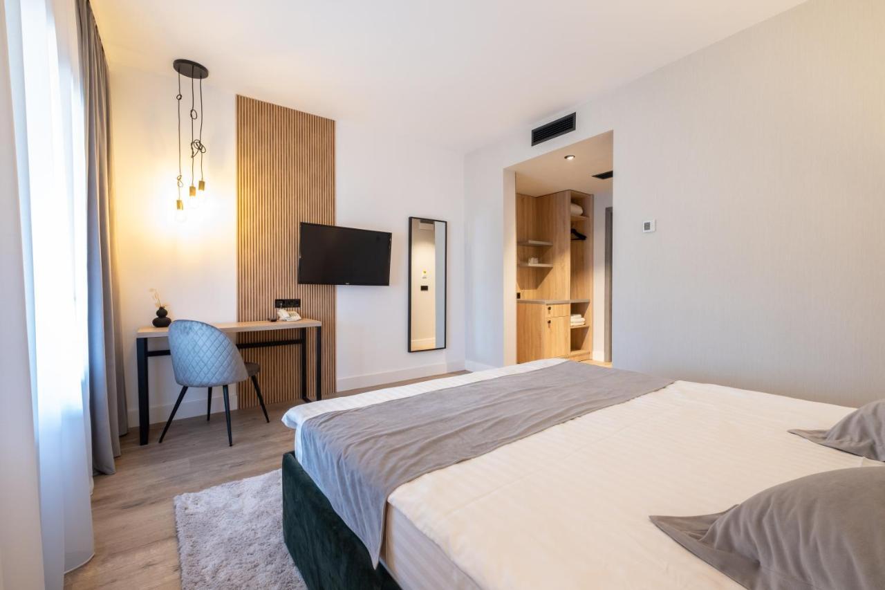 Pensiunea Casa Georgia Comanesti  Екстер'єр фото